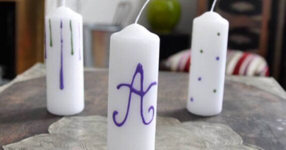 Cire liquide : écrire sur une bougie pour la personnaliser