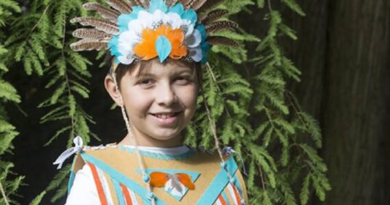 Carnaval : une coiffe d'indien pour enfant