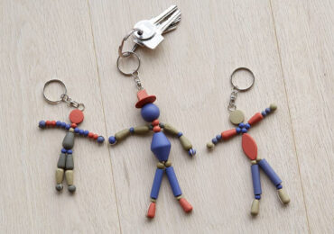 DIY enfant facile : un bonhomme en perles pour la fête des Pères