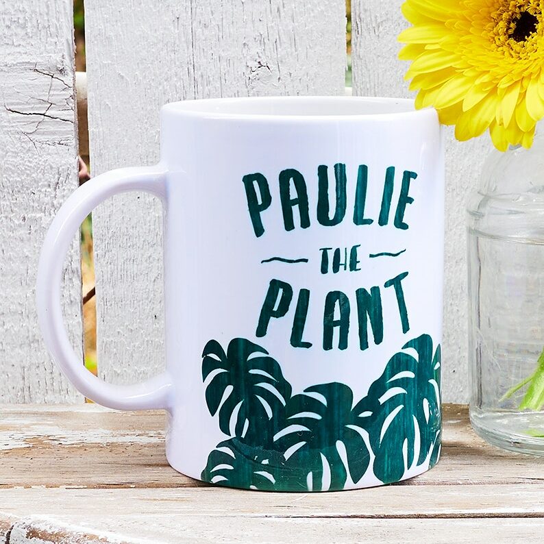 Tasse personnalisée avec la Mug Press de Cricut. Décoration : plantes et feuillage. 