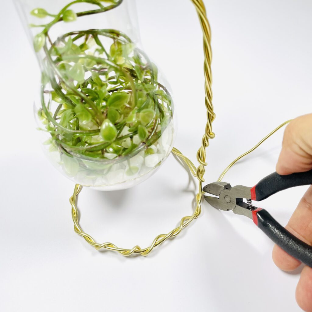 DIY Déco : Transformer une ampoule en vase design