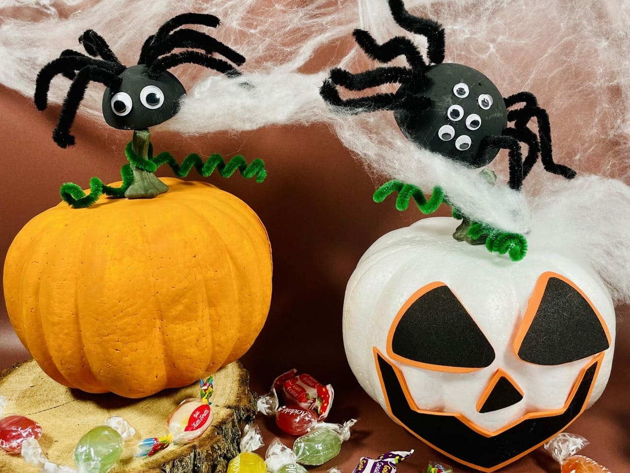 DIY activité créative enfant : créer une déco d'Halloween simple et pas cher