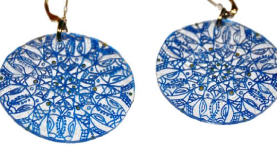 Boucles d'oreilles en Plastique Dingue et Posca