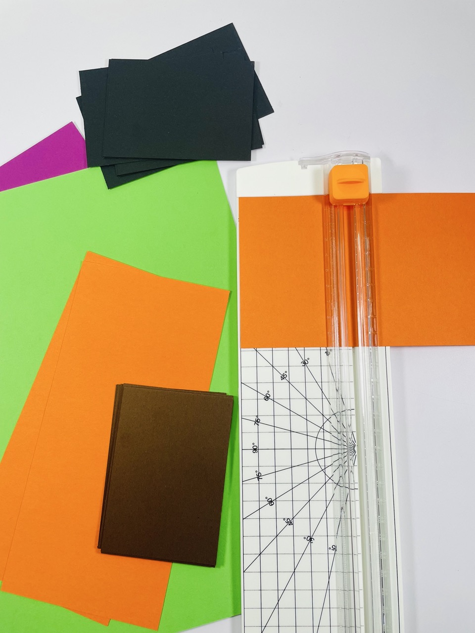 Cartonnerie carte à découper scrapbooking