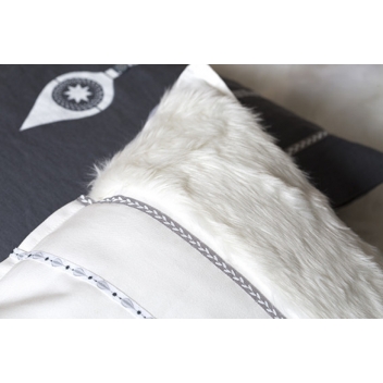 13020162 - 5414135159604 - Artemio - Coupon textile Fausse Fourrure Blanche 29x29cm