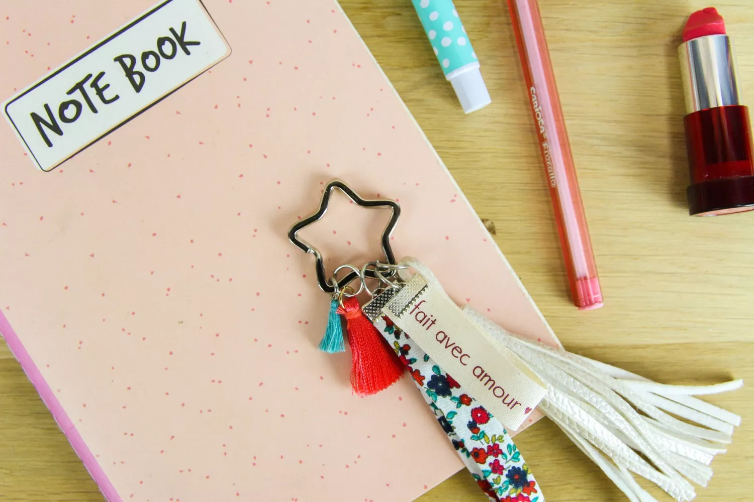 Pompons mini avec anneau...