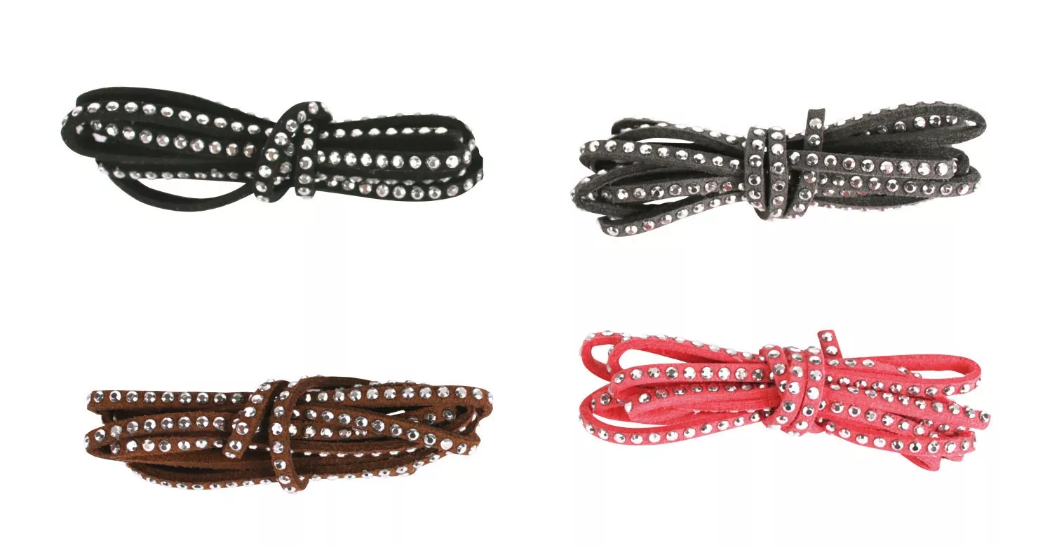 Ruban en daim avec clous...