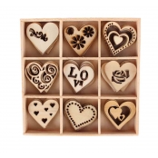 Coeurs en bois ciselé 3 cm coffret 45 pièces