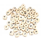 Perles Dé en bois Alphabet lettres 1 cm 70 pièces