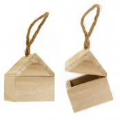 Boite en bois à suspendre Chalet 6 x 6 H7 cm