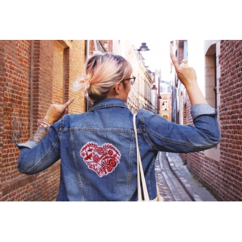 3890 - 3700443538906 - MegaCrea DIY - Maxi patch brodé Coeur 19 x 17 cm