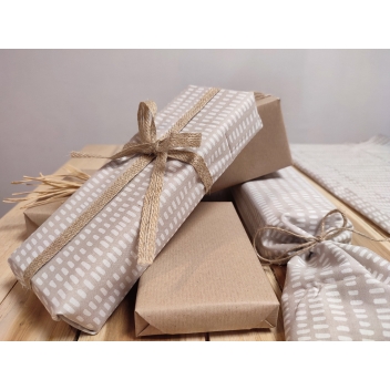 3707 - 3700443537077 - MegaCrea DIY - Coupon de tissu DIY - Taupe motif blanc 50 x 140 cm - 2