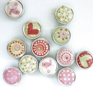 103823 - 3532431038231 - Graine créative - Magnet époxy mini Ø12mm Coeur et motifs 12 pièces - 2