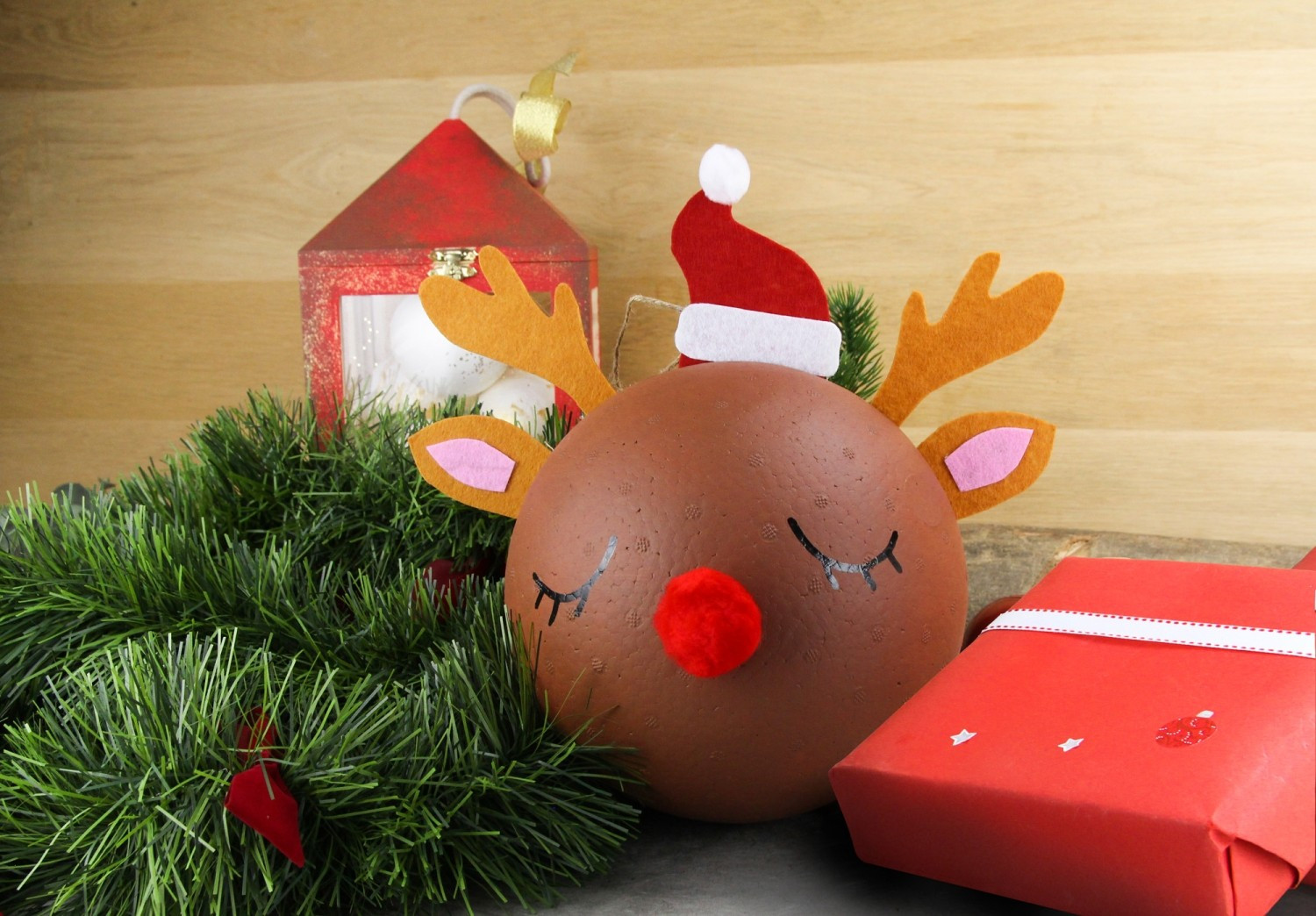 Boule en polystyrène en 2 parties amovibles 20 cm DIY Noel