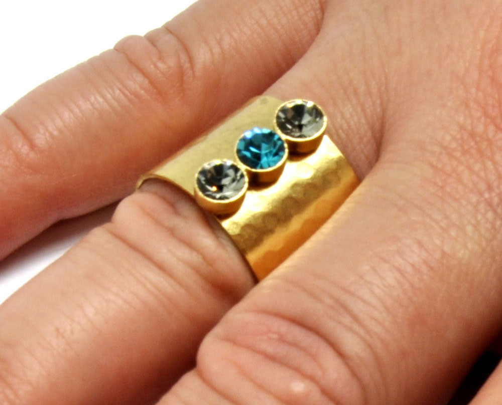 Bague metal martele et Cristal Swarovski Bleu La bonne etoile TRIO02002 160