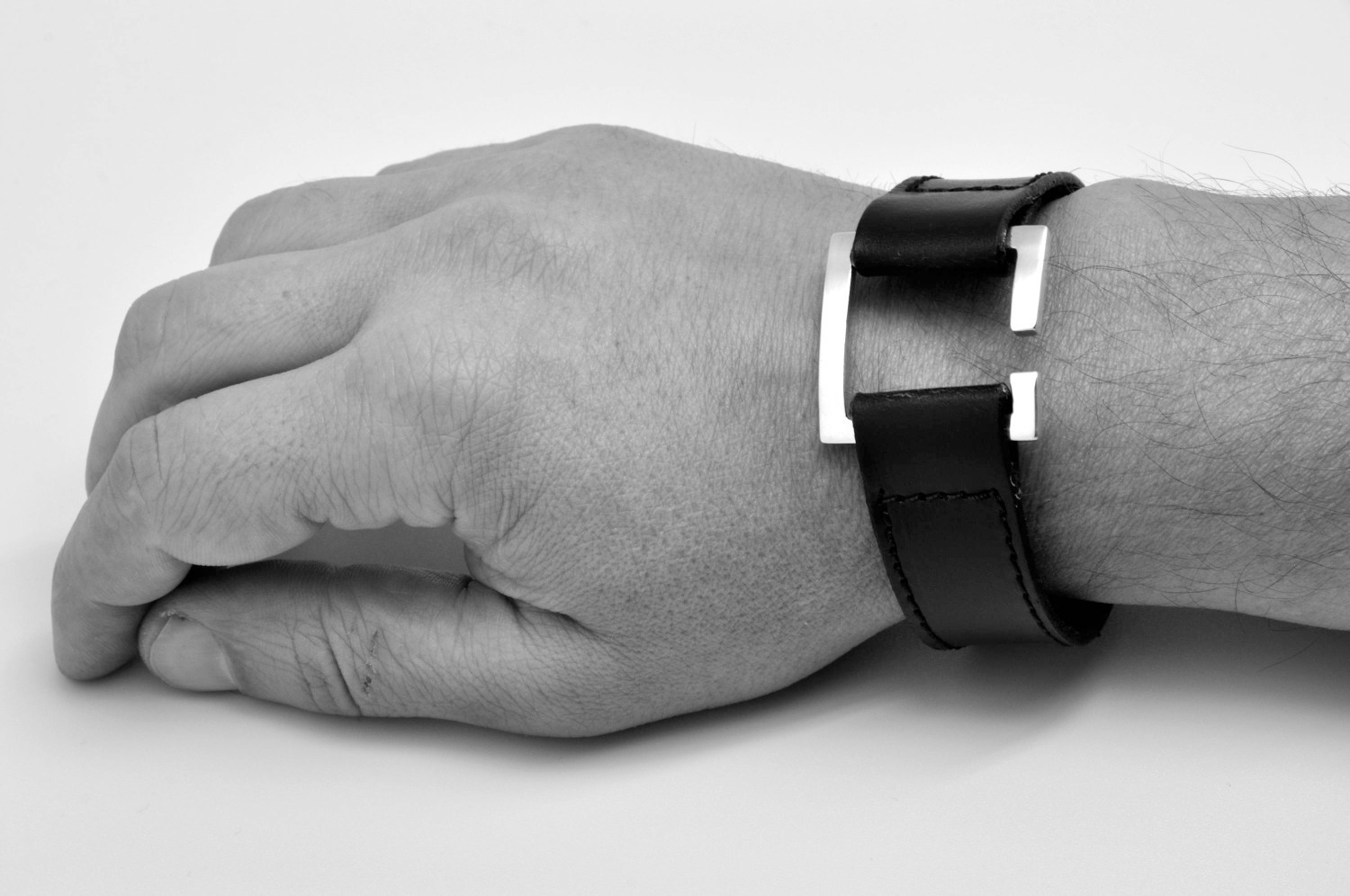 Taille bracelet sales montre homme